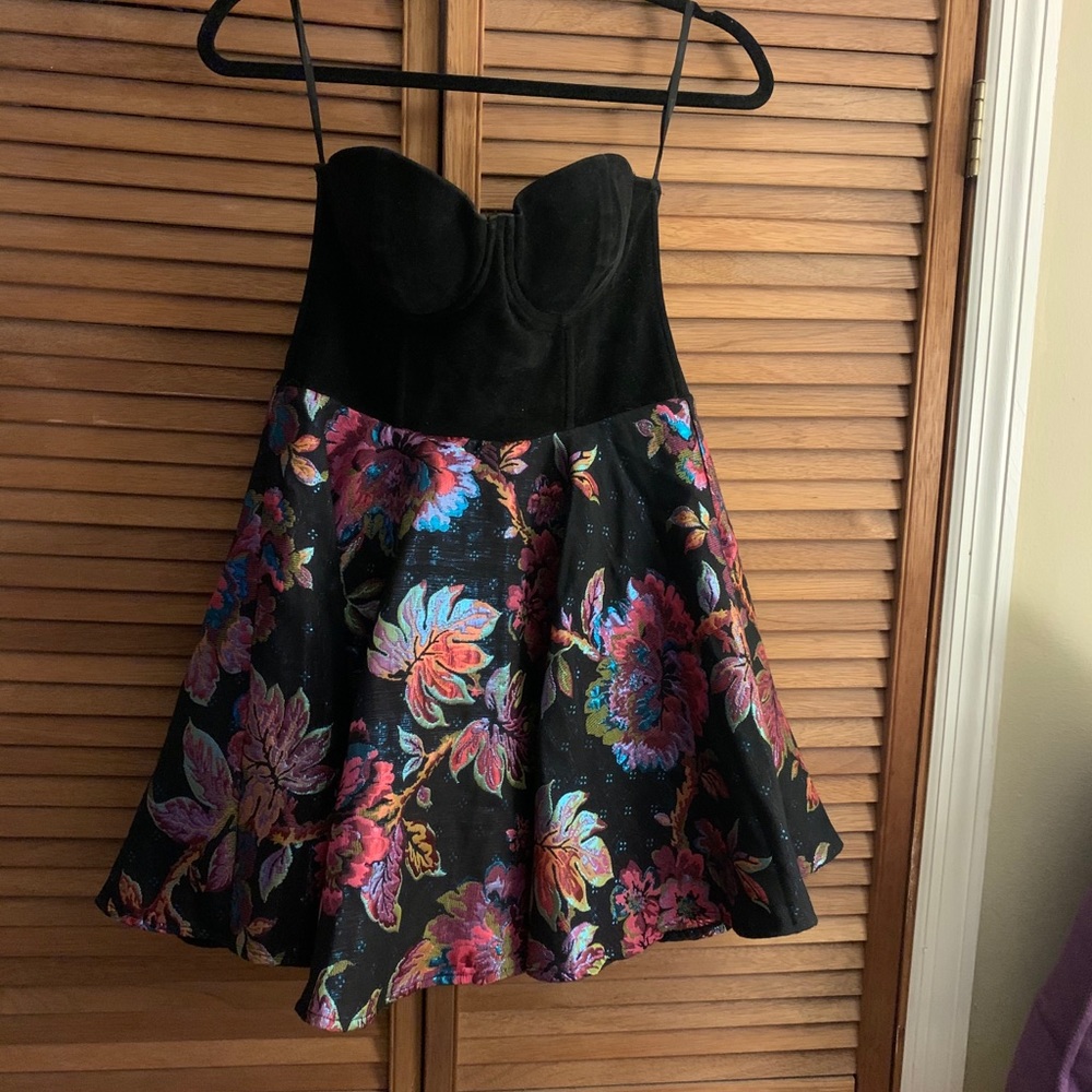 Juniors dress